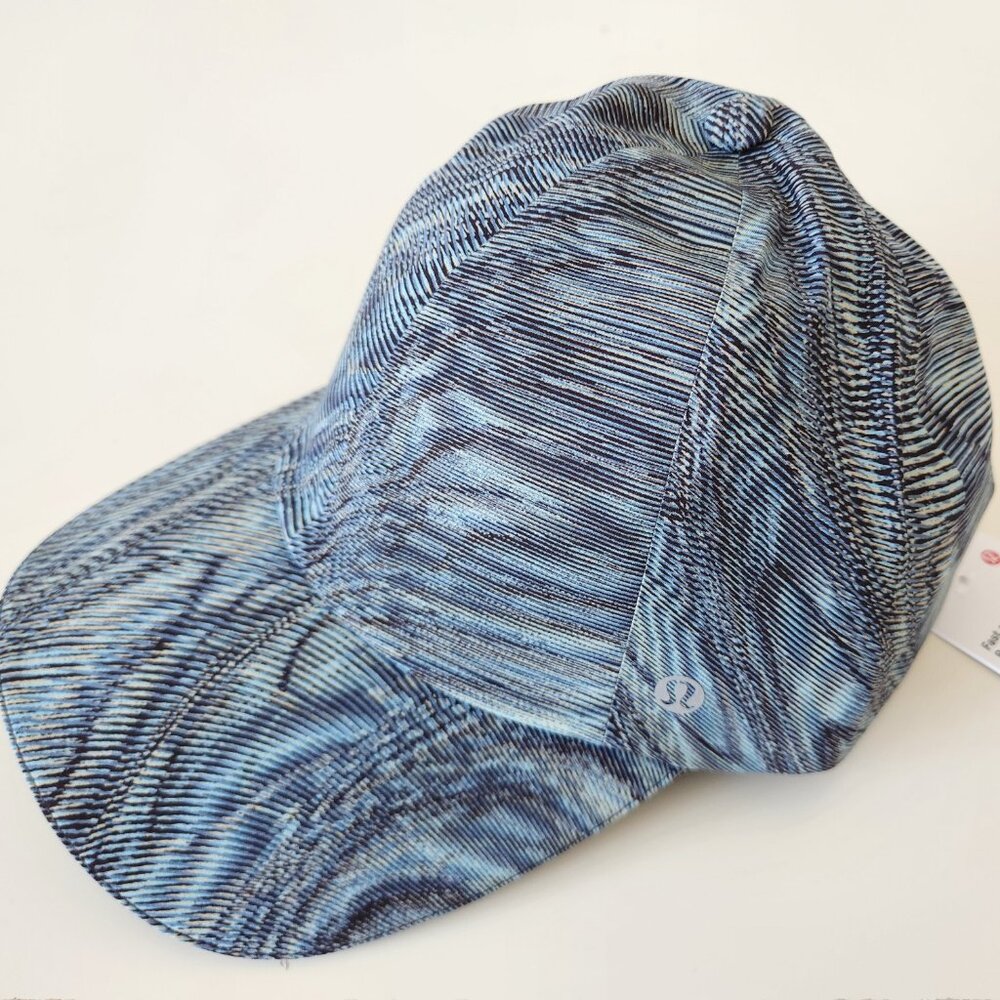 NWT LULULEMON DWMM Green Multi LTWT Adjustable Closure Women's F&F Run Hat OS